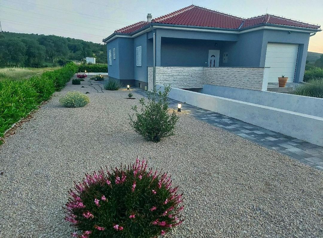 Modern Guest House Rak With Beautiful Pool Sibenik Bagian luar foto